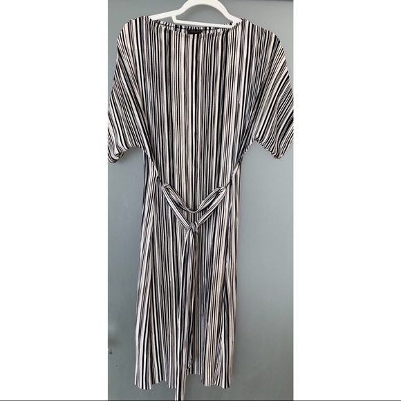 TOP SHOP PLEATED MIDI DRESS - Picture 4 of 6